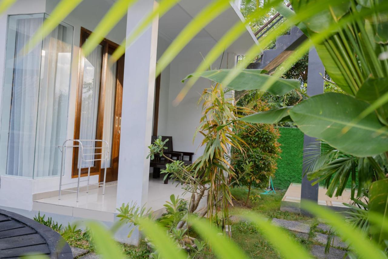 Lo Sari Bungalow Batununggul Exterior photo